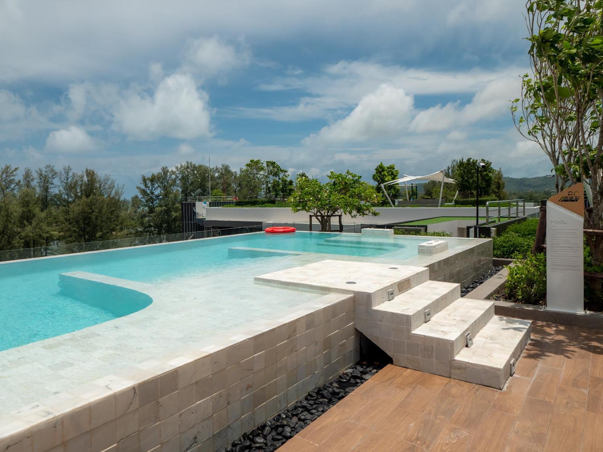 อพาร์ทเม้น Laguna Skypark New Brand Phuket