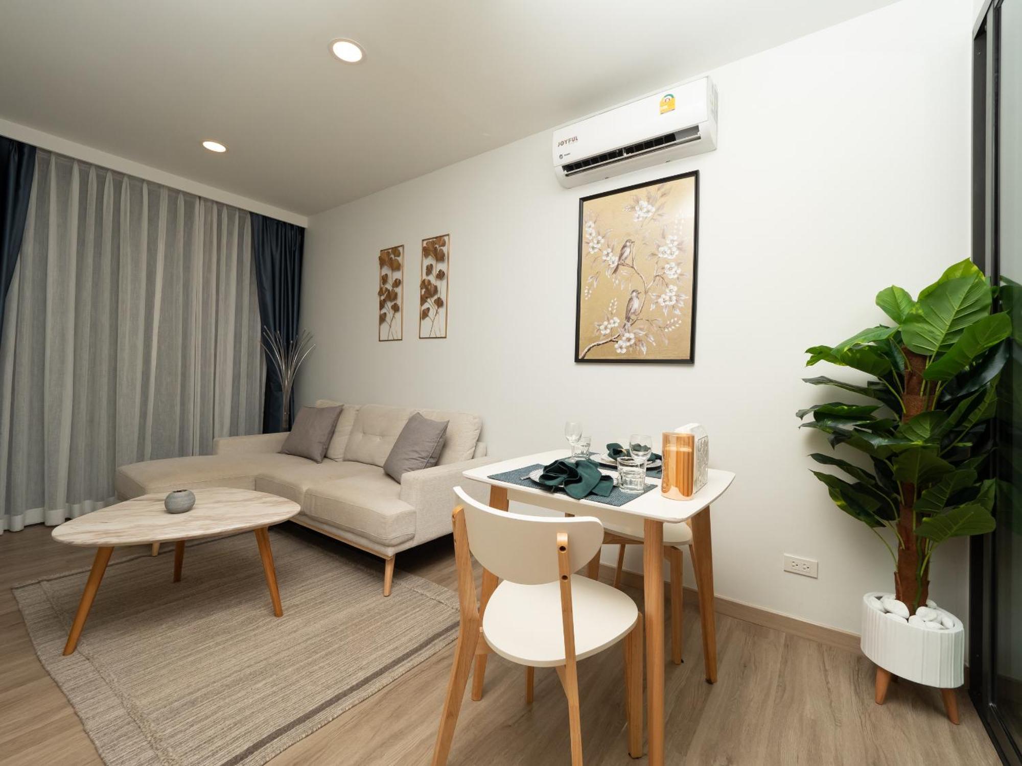 อพาร์ทเม้น Laguna Skypark New Brand *